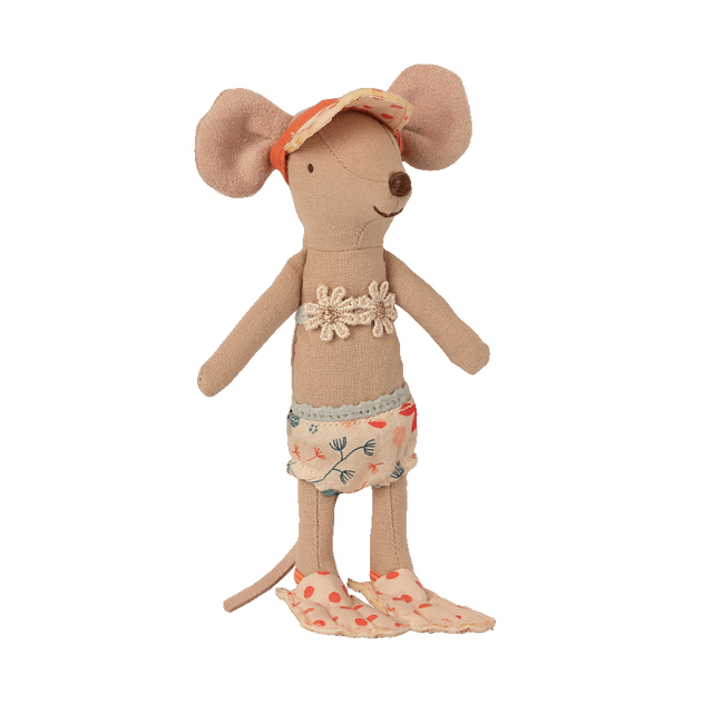 Big Sister Mouse In Beach Cabin