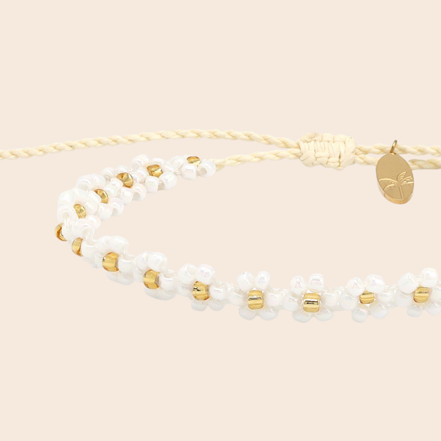 White Beaded Daisy Bracelet