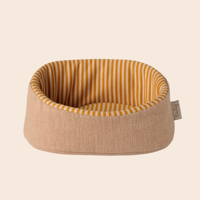 Powder Pet Basket