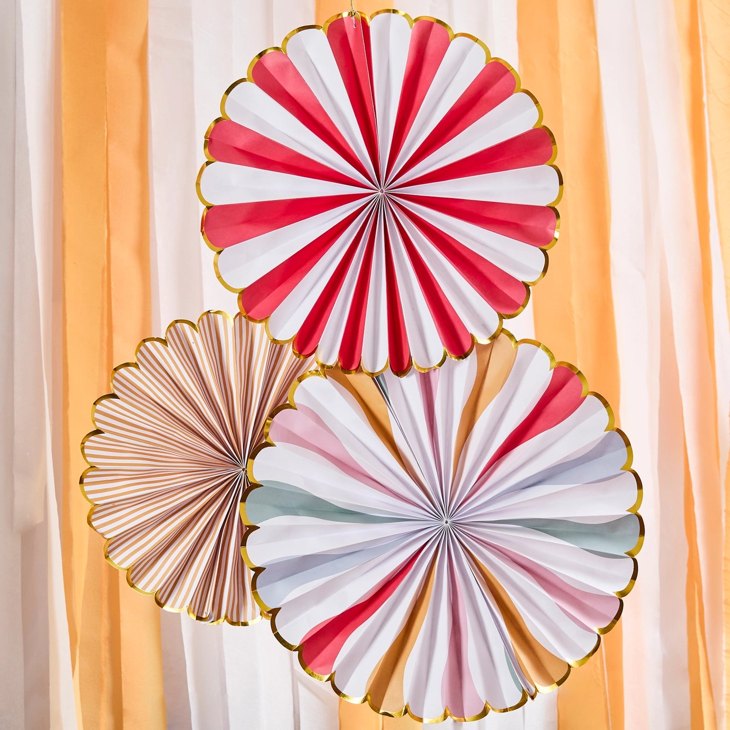 Circus Fan Decorations