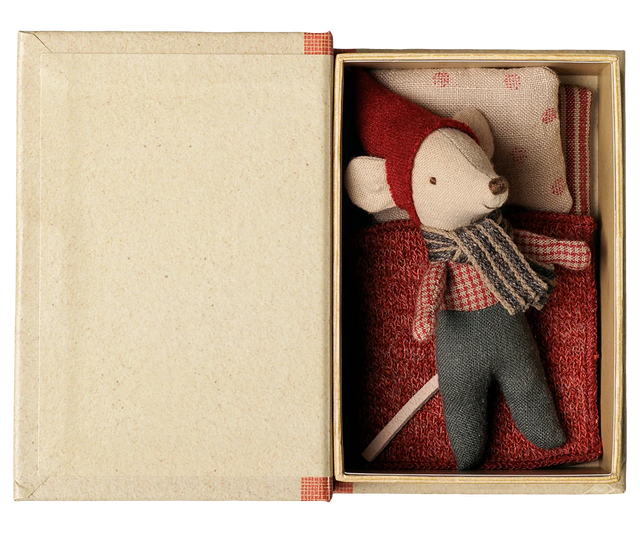 Christmas Mouse: Baby In Book