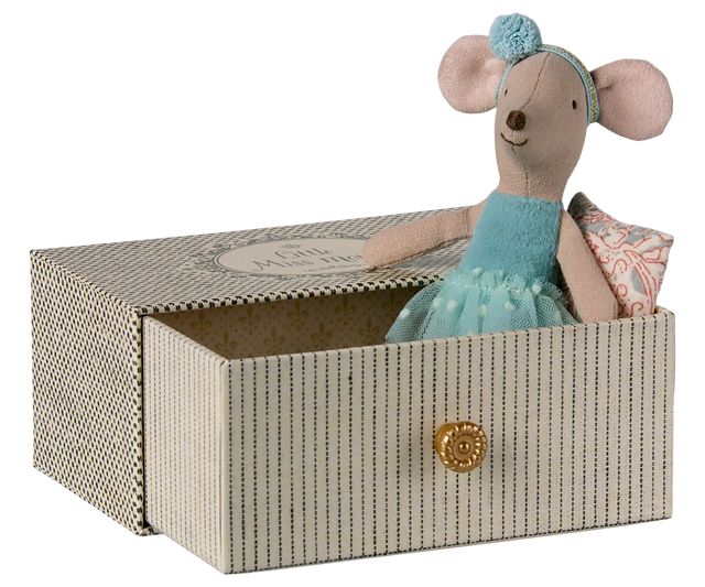 Little Sister Dancer Mouse In Day Bed