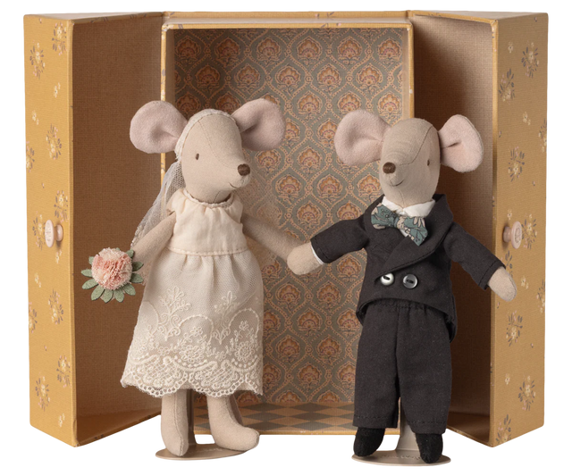 Wedding Mice Couple: Mum & Dad