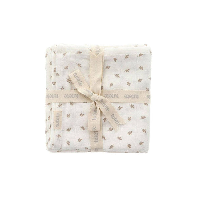 Set Of 2 White Leaf Muslins