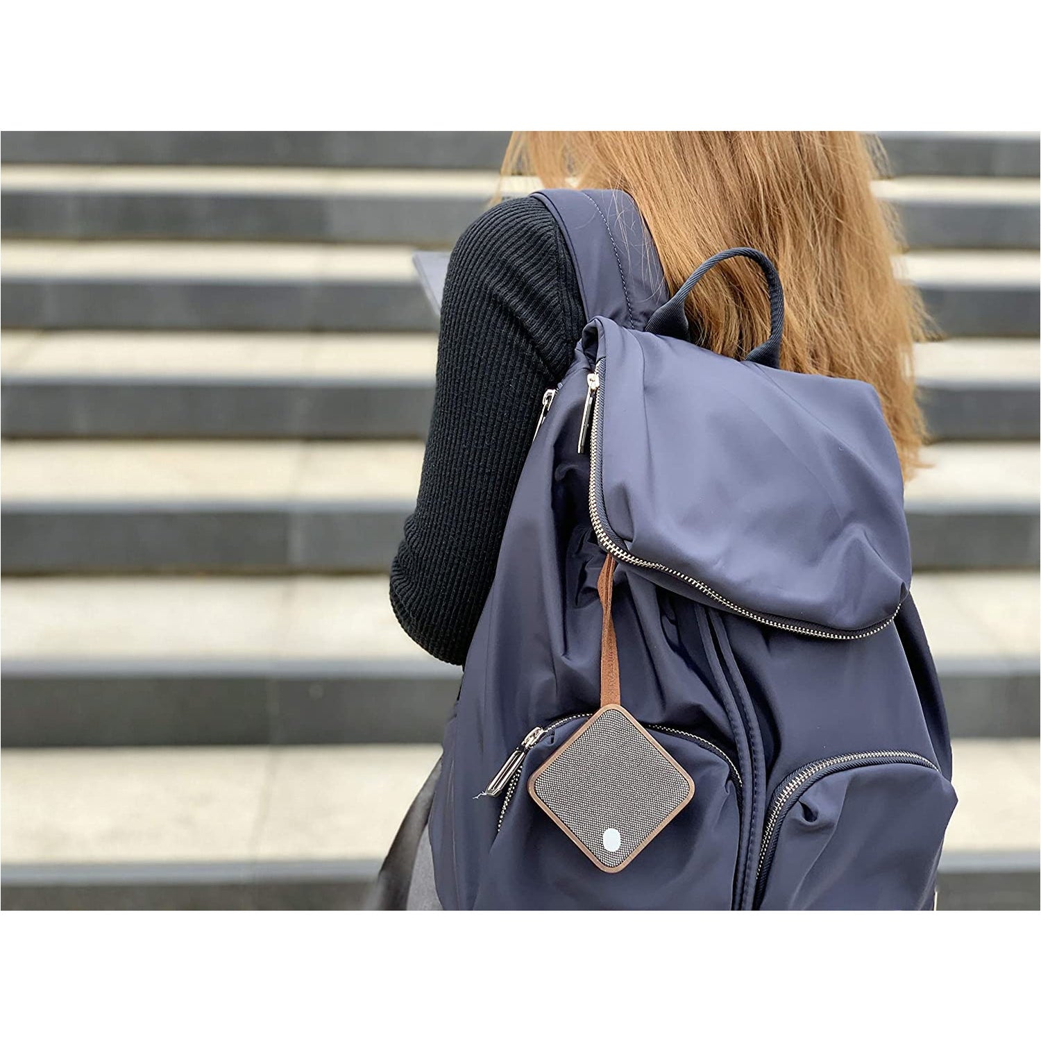 Mi Square Speaker: Walnut