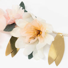 Load image into Gallery viewer, Rose Blossom Garland