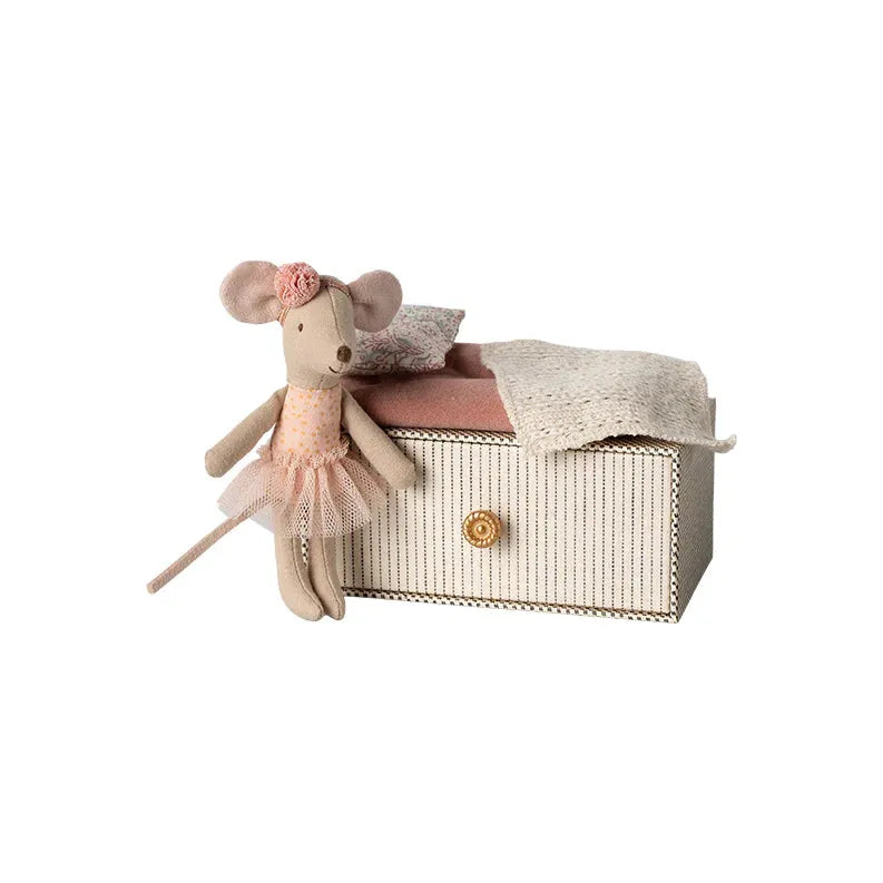 Little Sister Dancer Mouse In Day Bed