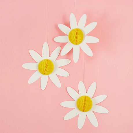 Daisy Honeycomb Decorations