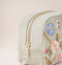 Load image into Gallery viewer, Pressed Flowers Velvet Makeup Bag