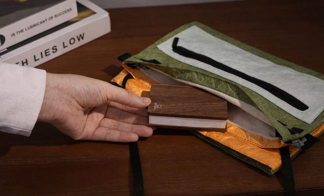 Super Mini Smart Book Light: Walnut