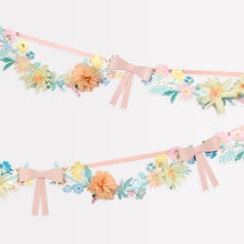 Load image into Gallery viewer, Flower &amp; Bow Garland