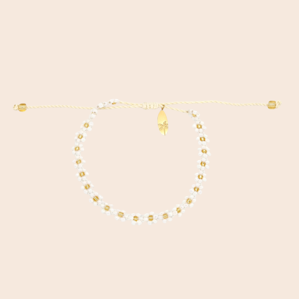 White Beaded Daisy Bracelet