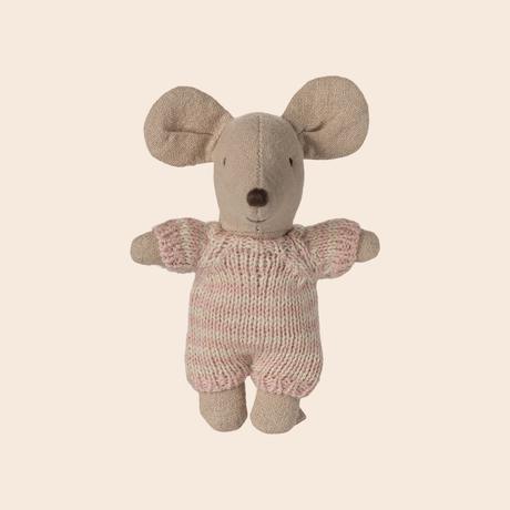 Baby Mouse In Carry Cot: Rose