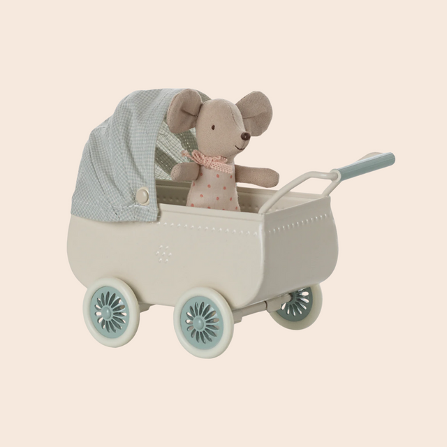 Baby Mouse With Mint Pram