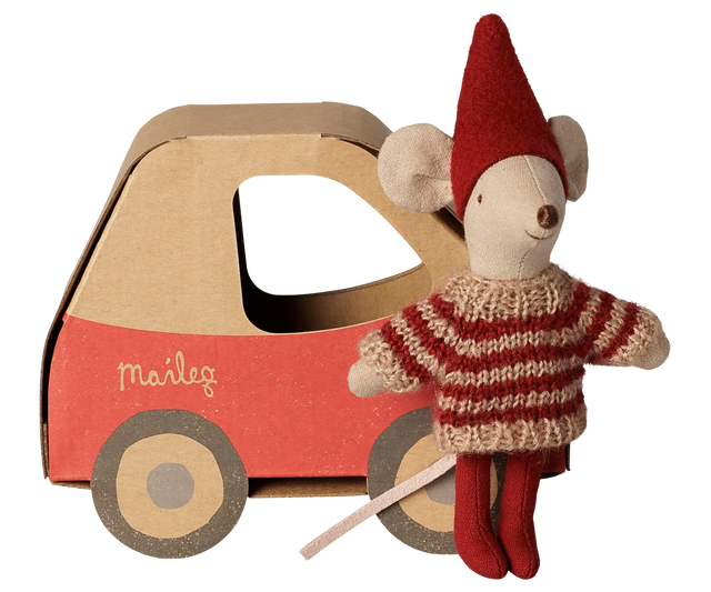 Christmas Mouse: Little Sister In Car Box