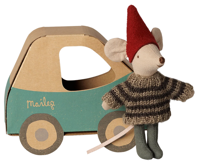 Christmas Mouse: Little Brother In Car Box