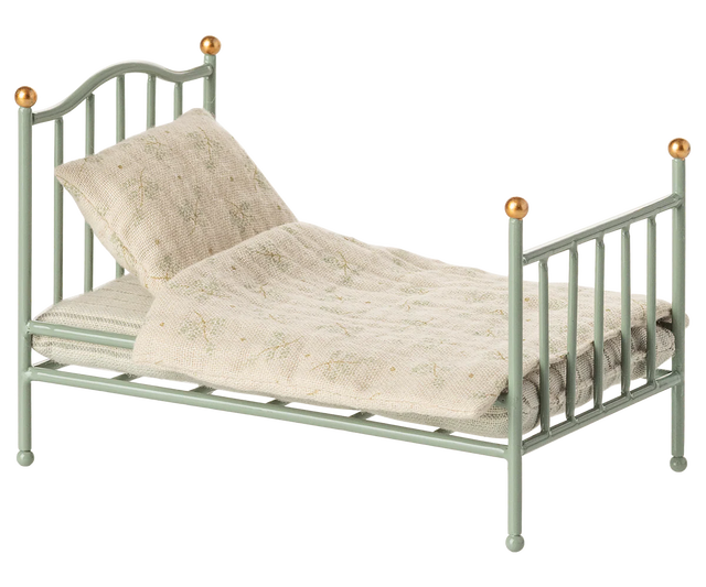 Mint Vintage Single Bed
