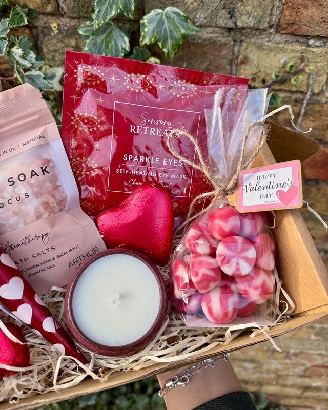 The Strawberry Kiss Box