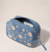 Load image into Gallery viewer, Daisy Dream Velvet Makeup Bag