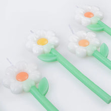 Load image into Gallery viewer, Daisy Candles