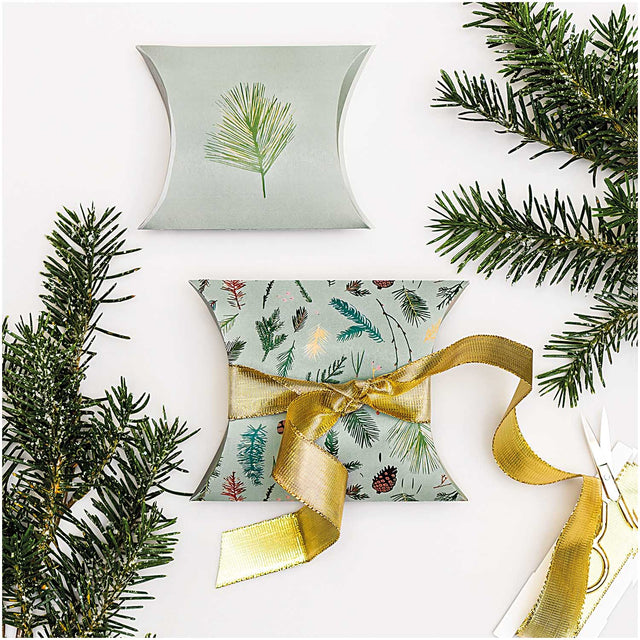 Nostalgic Christmas Set Of Gift Pouches