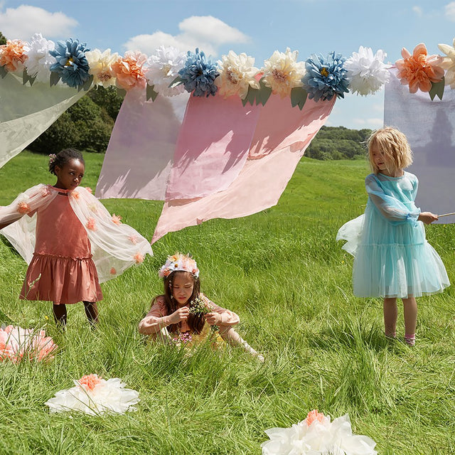 Flowers In Bloom Garland
