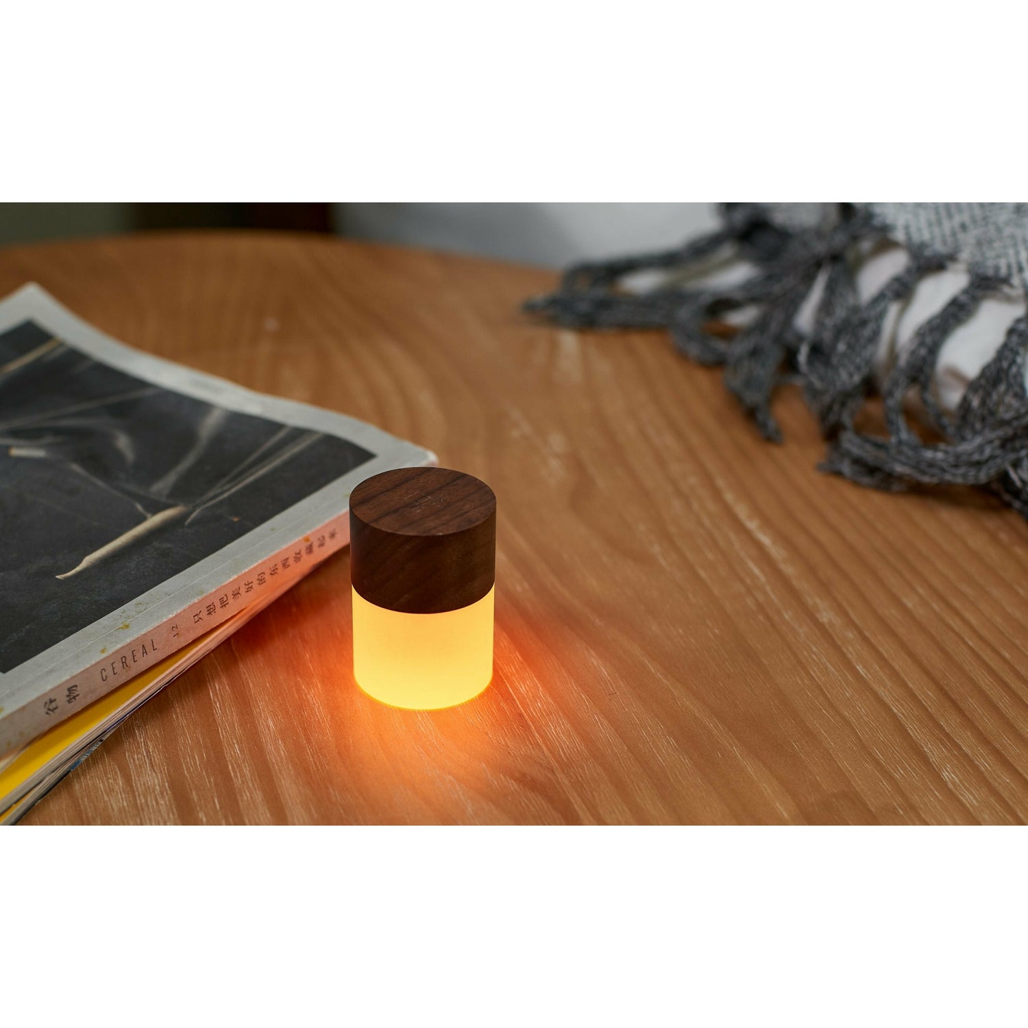 Mini Lemelia Light: Walnut