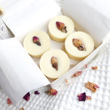 Load image into Gallery viewer, Rose And Lavender Soak And Glow Ritual Bath Melts