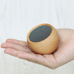 Tumbler Selfie Speaker Maple