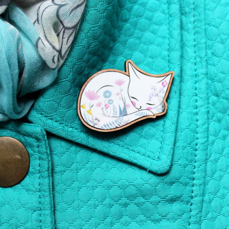 Wooden White Cat Brooch
