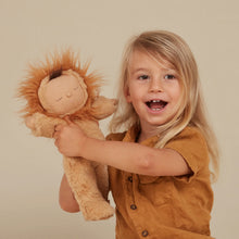 Load image into Gallery viewer, Lion Pip Cozy Dinkum